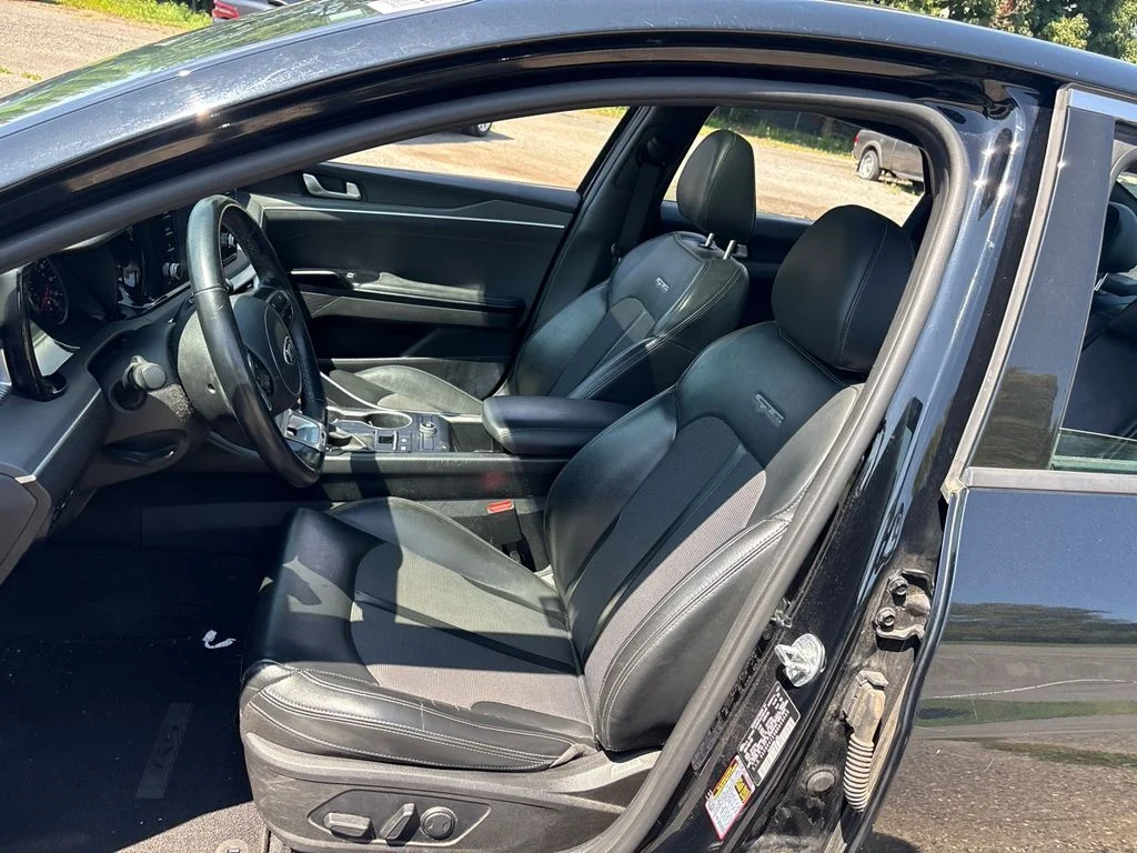 Used 2021 Black Kia GT-Line image 2