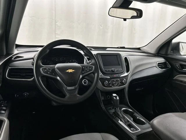 Used 2018 White Chevrolet LS image 19