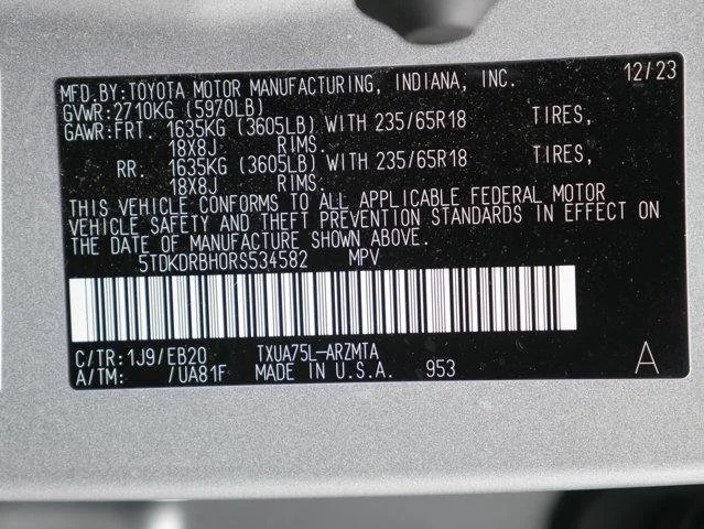 Used 2024  Toyota  image 32