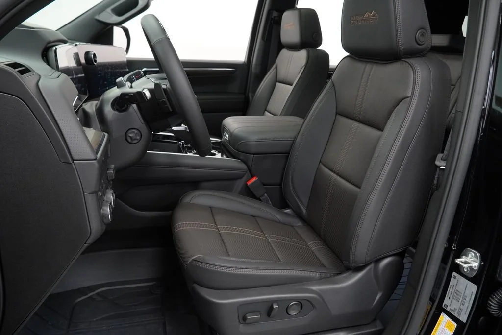 New 2026 Black Chevrolet High Country image 7