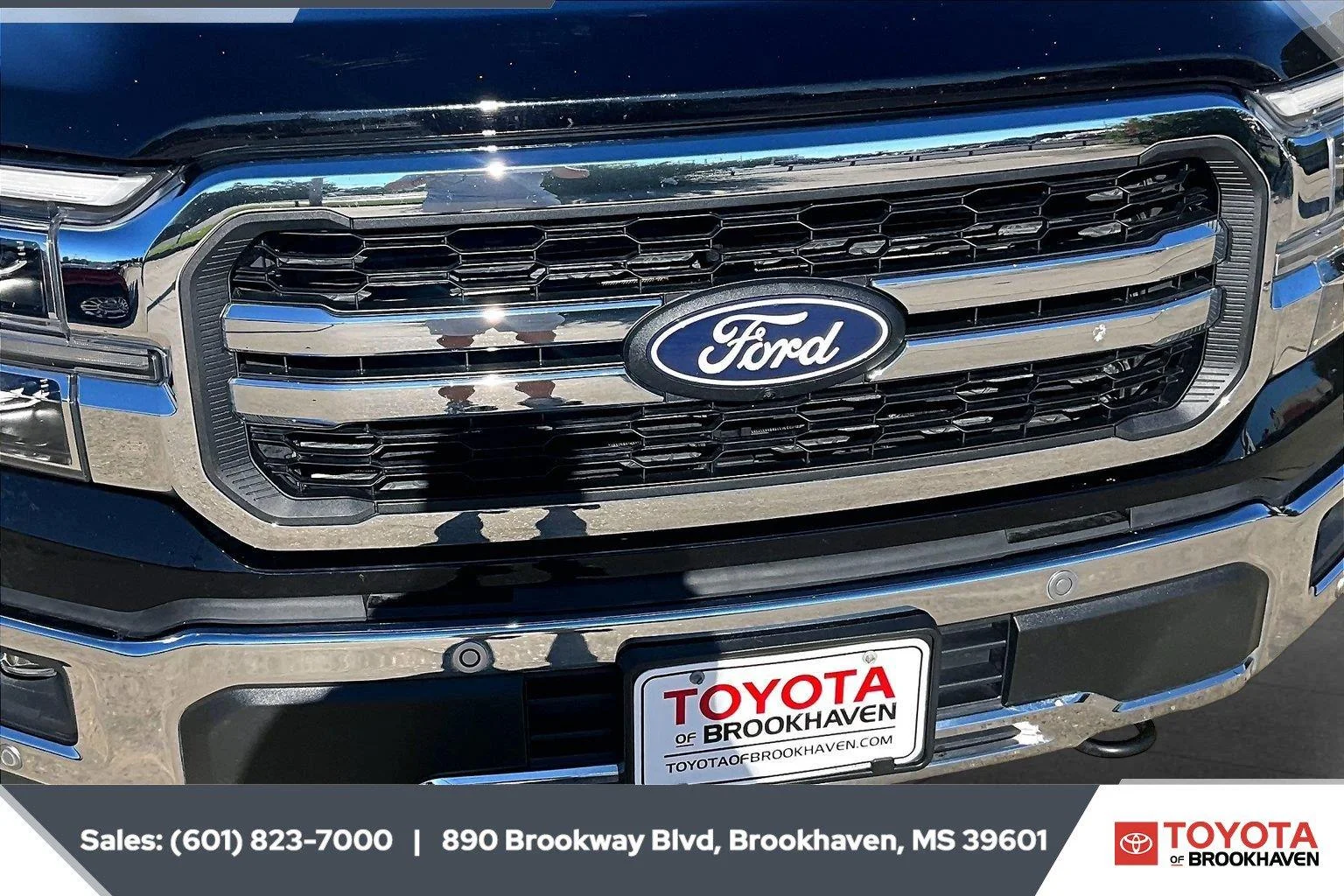 Used 2025 Agate Black Ford LARIAT image 21