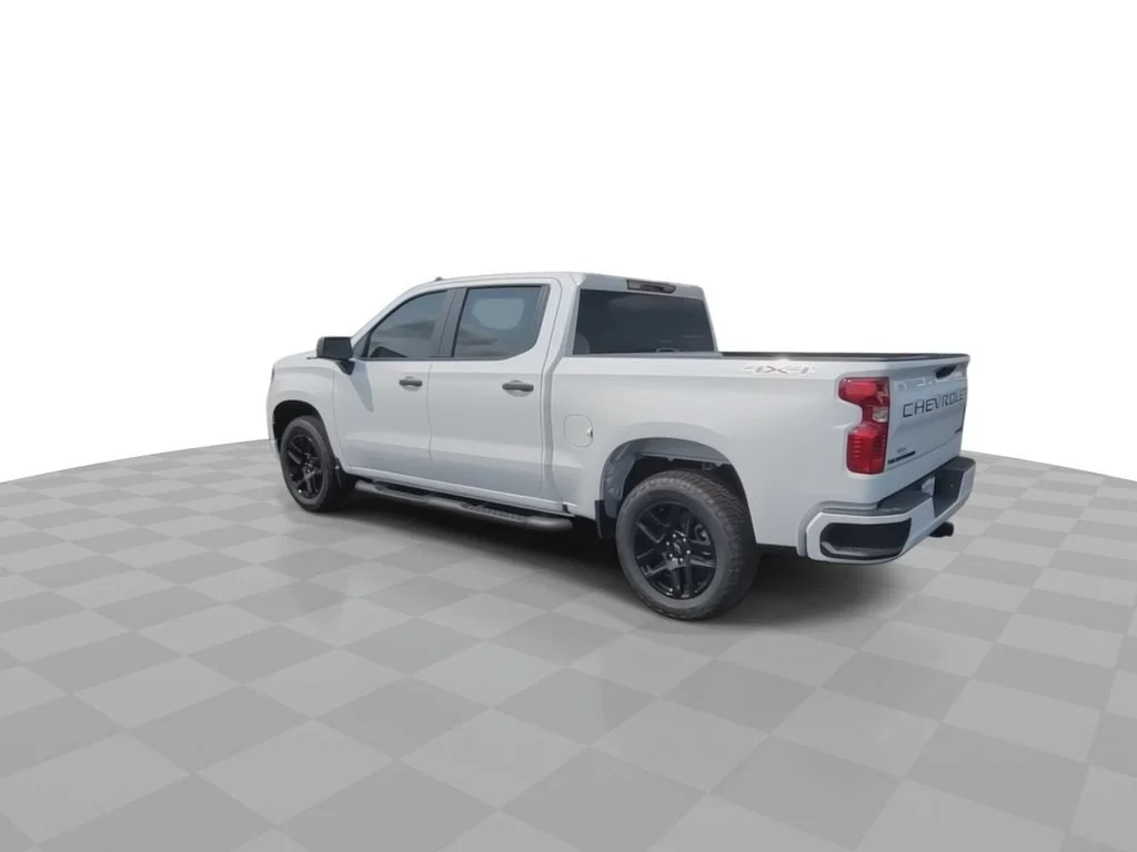 New 2026 Summit White Chevrolet Custom image 6