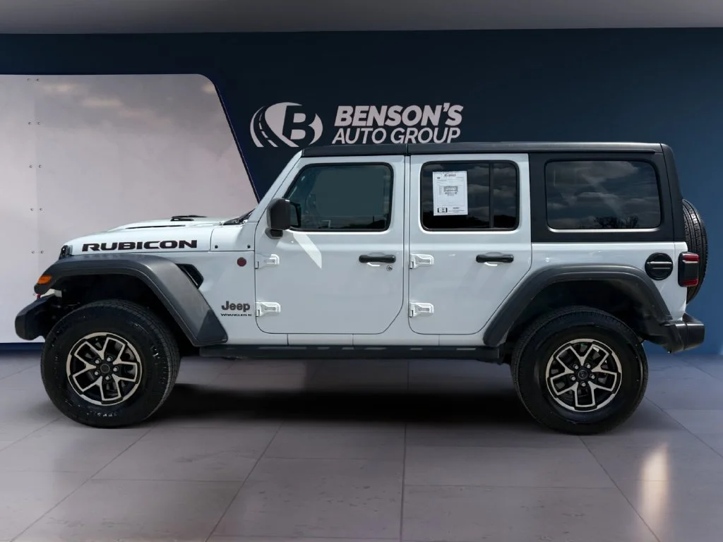 Used 2025 White Jeep Rubicon image 2