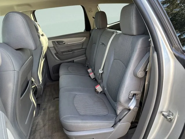 Used 2017 Silver Chevrolet LS image 14