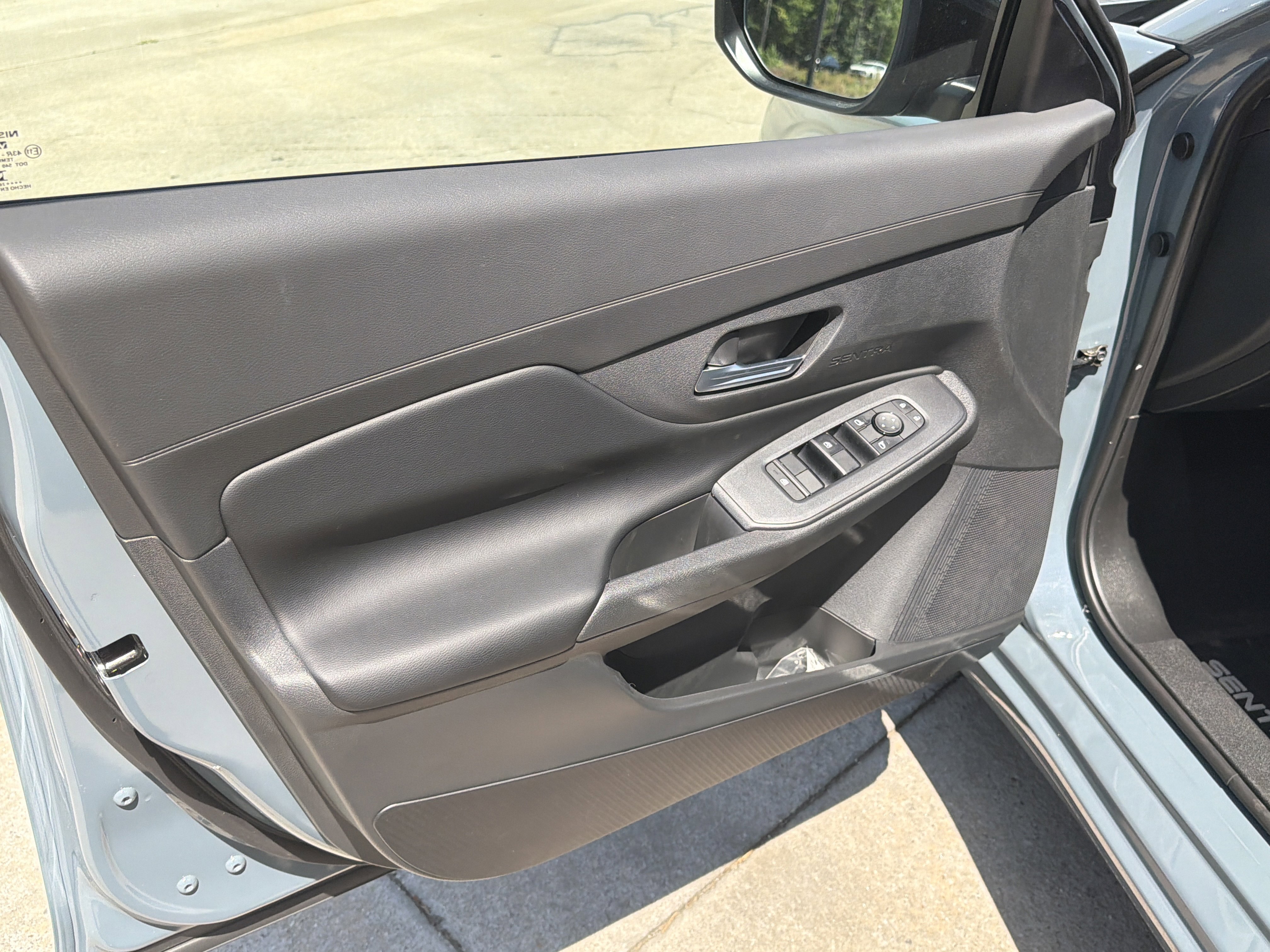 New 2026 Atlantic Gray Metallic Nissan SV image 11