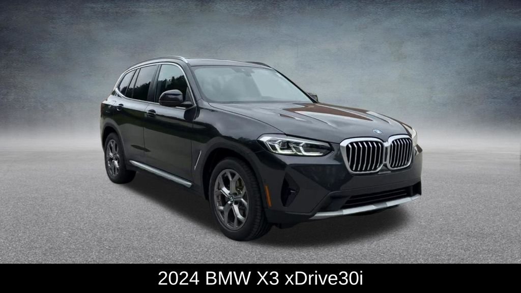 Used 2024 Gray BMW xDrive30i image 4