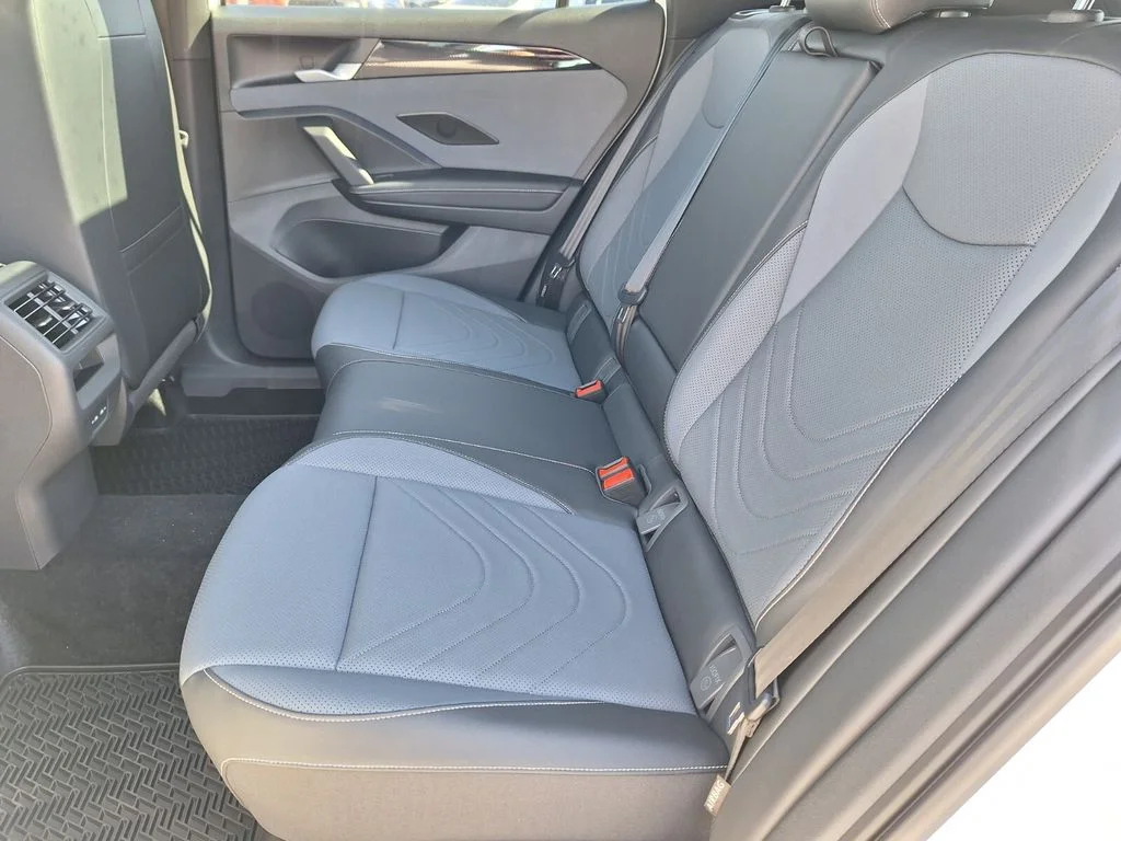 2026 Volkswagen Tiguan SE R-LINE BLACK - Photo 22