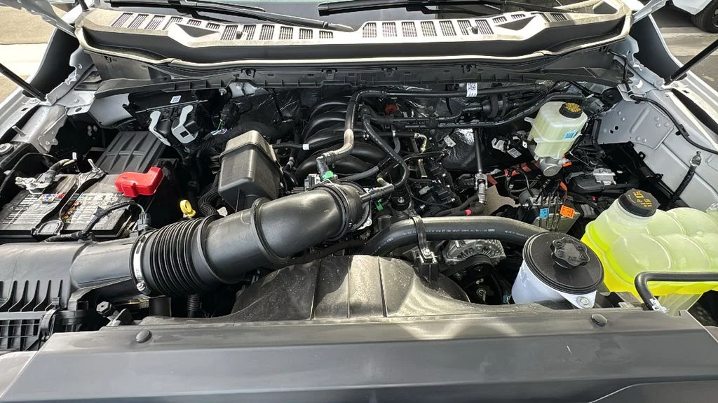 New 2026 Oxford White Ford F-250® XL image 17