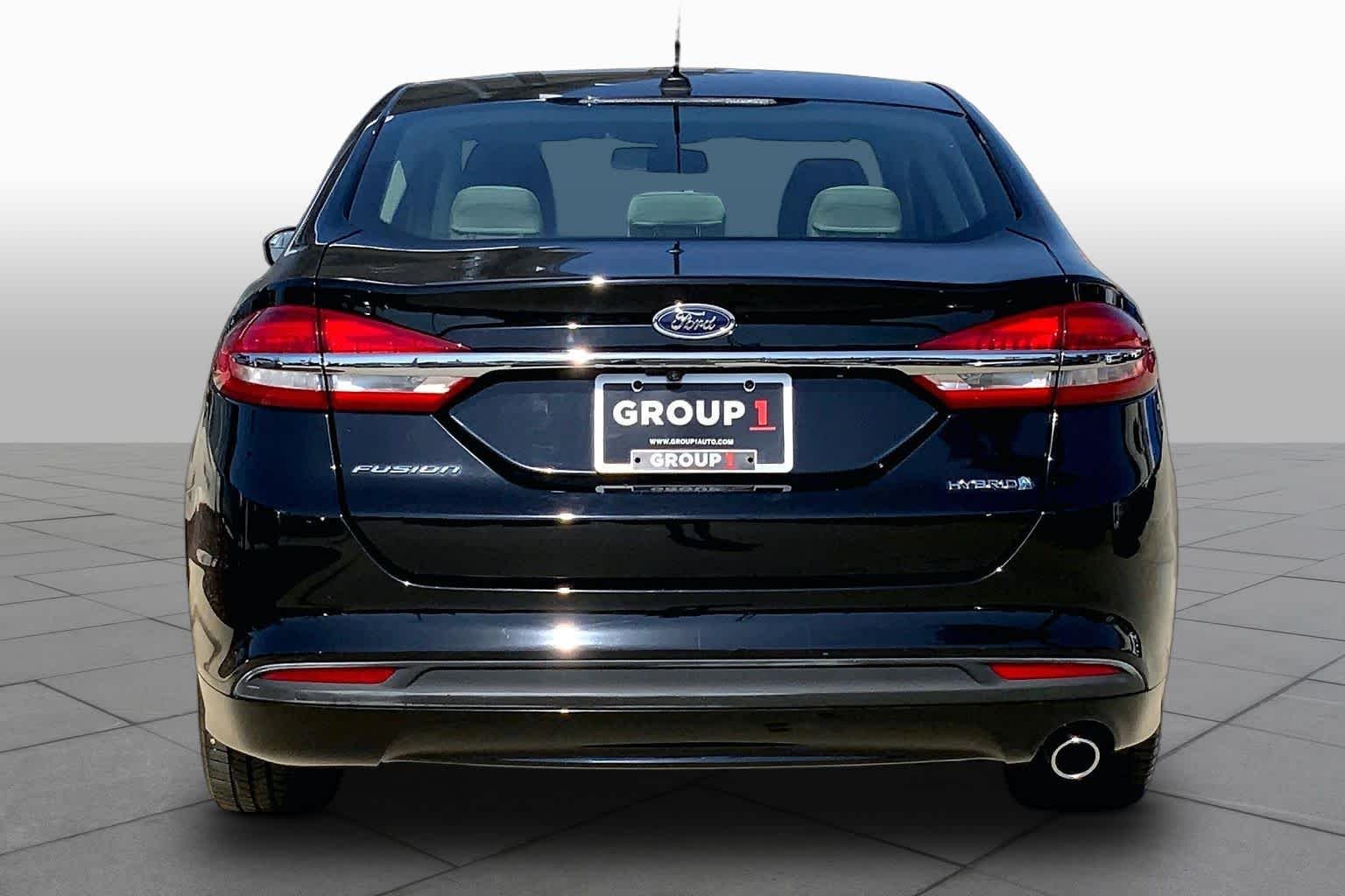 Used 2018 Shadow Black Ford S image 6
