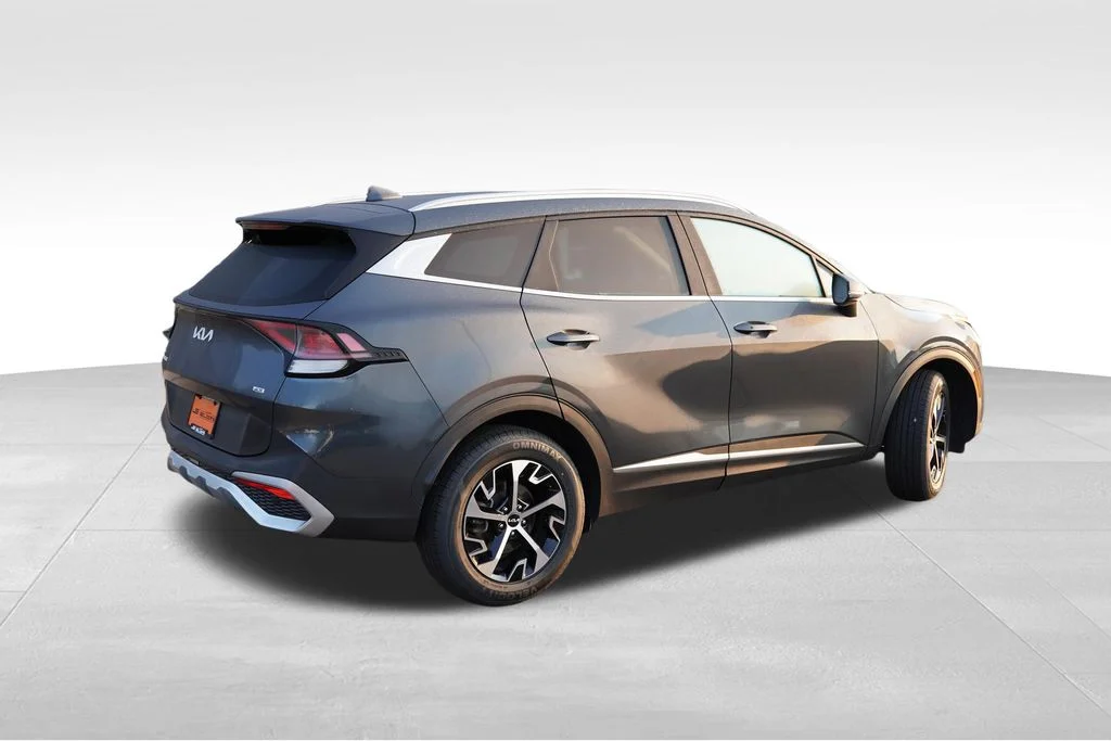 Used 2024 Gravity Gray Kia EX image 4