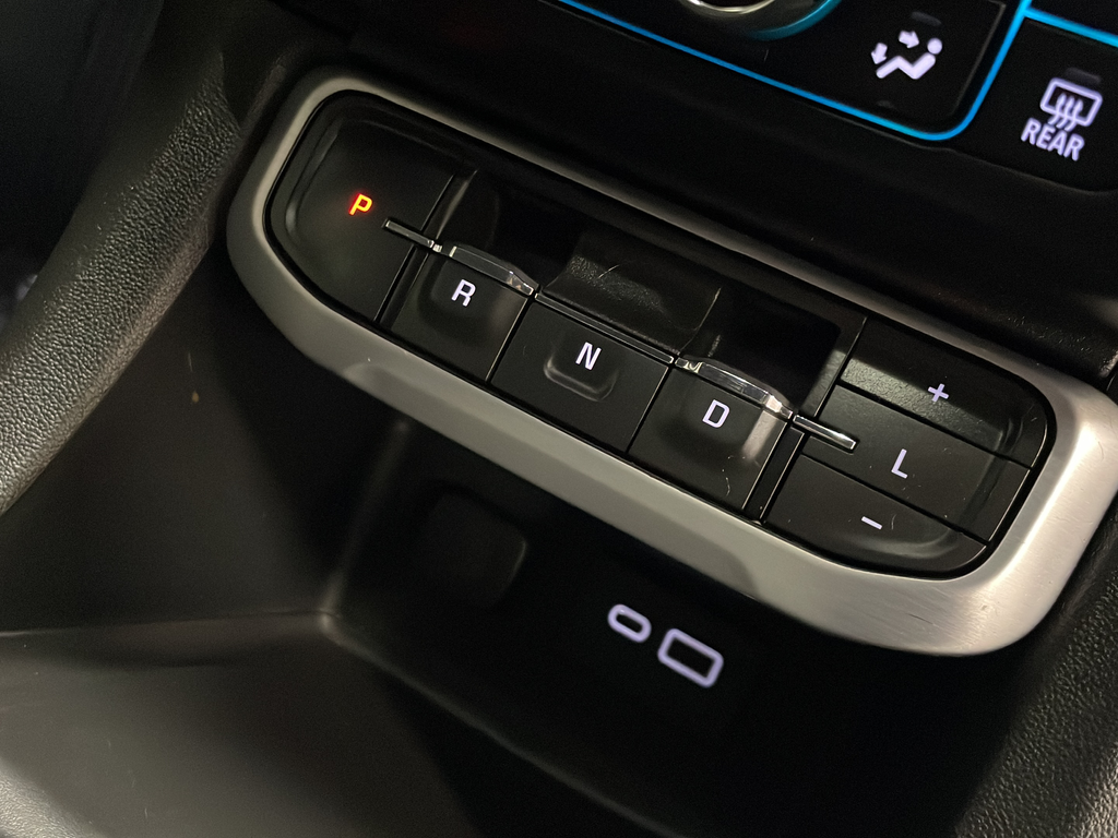 Used 2023 Silver GMC SLE image 37