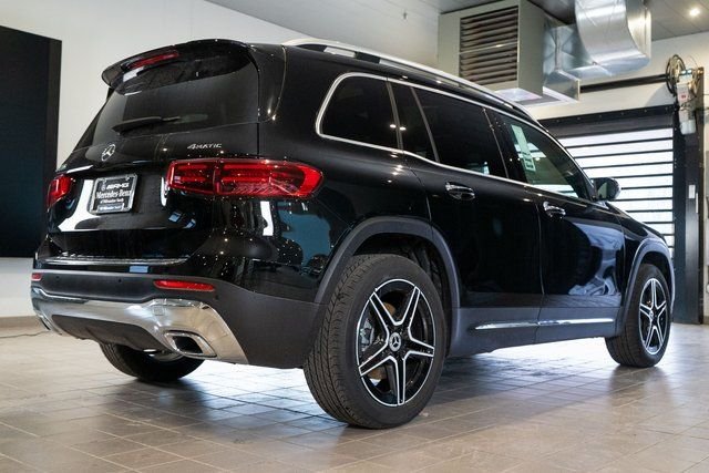 Used 2026 Black Mercedes-Benz GLB 250 image 7