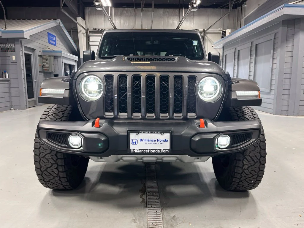 Used 2021 Crystal Metallic Jeep Mojave image 2