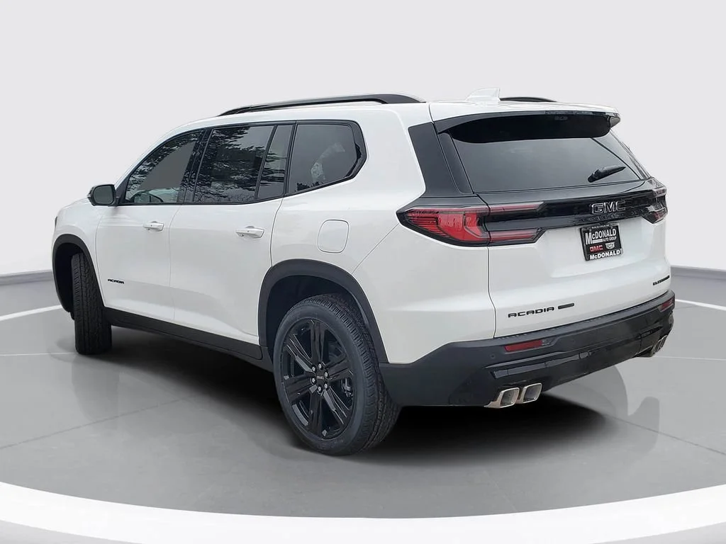 2026 GMC Acadia Elevation - Photo 4