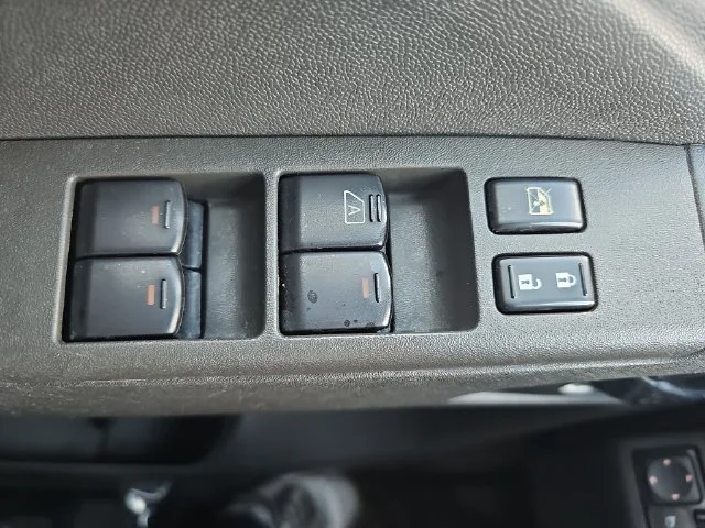 Used 2018 Black Nissan PRO-4X image 26