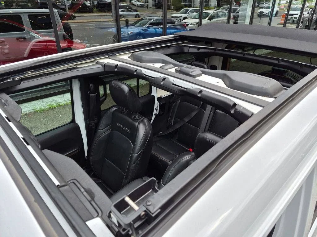 Used 2024 White Jeep Sahara image 22