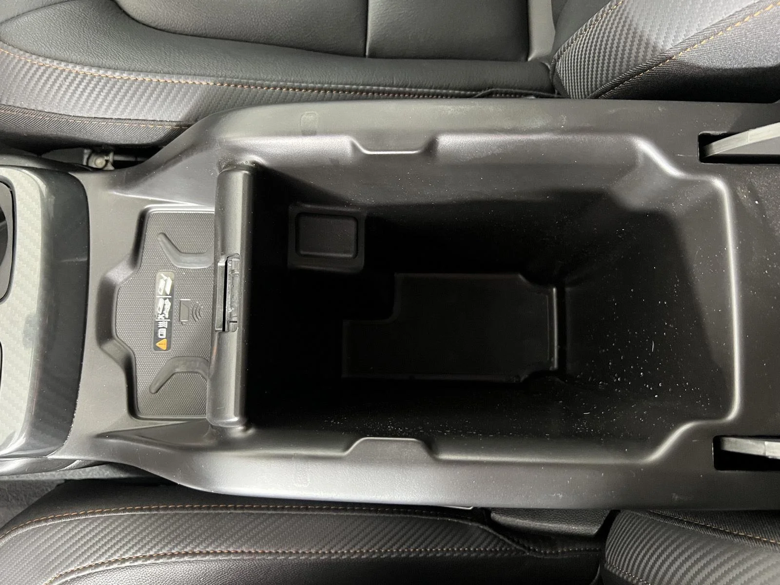 Used 2022 Onyx Black GMC AT4 - Leather image 15