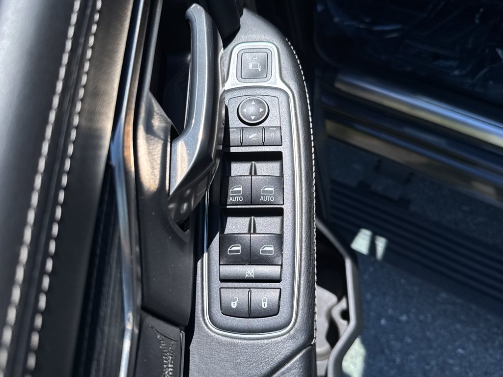 Used 2019 Granite Crystal Metallic Clearcoat Ram Limited image 27