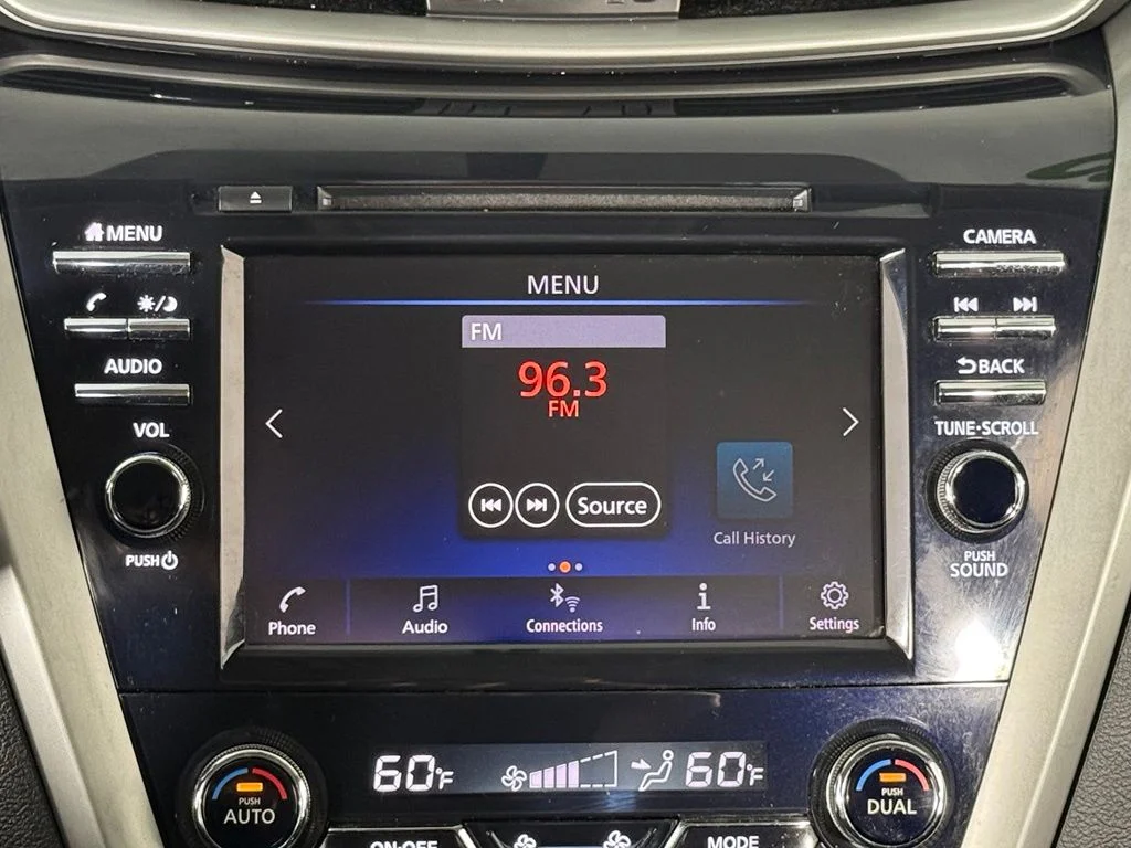 Used 2020 Black Nissan S image 18