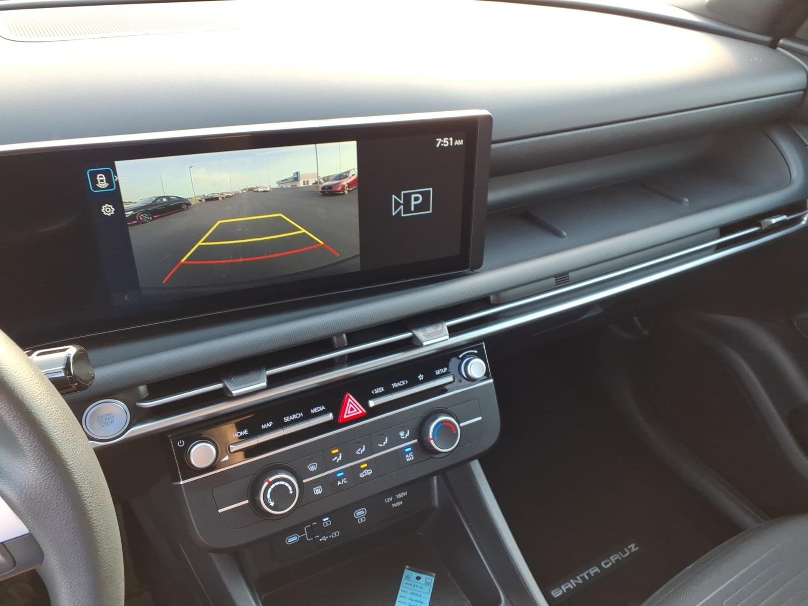 2025 Hyundai Santa Cruz SE - Photo 6
