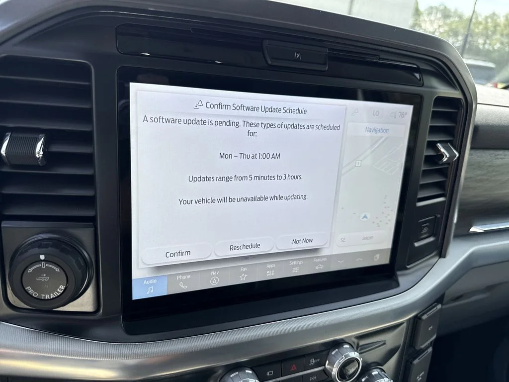 Used 2025 Gray Ford Lariat image 26