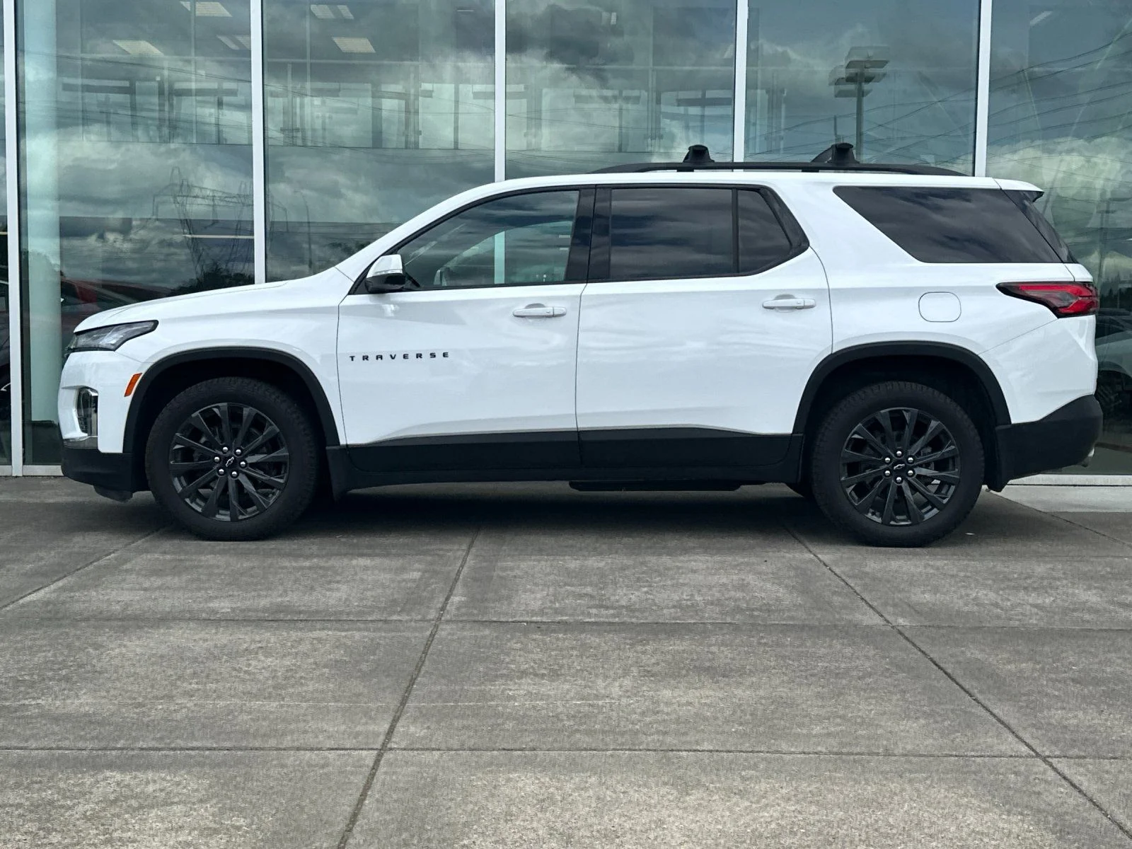 Used 2023 Summit White Chevrolet RS image 6