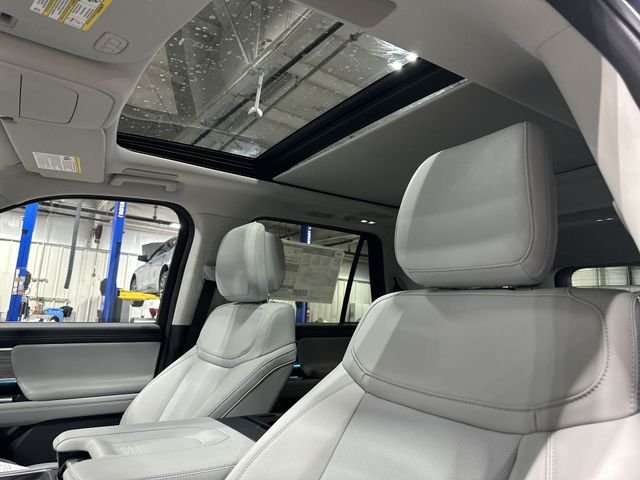 New 2027 Blue Ford Platinum image 20