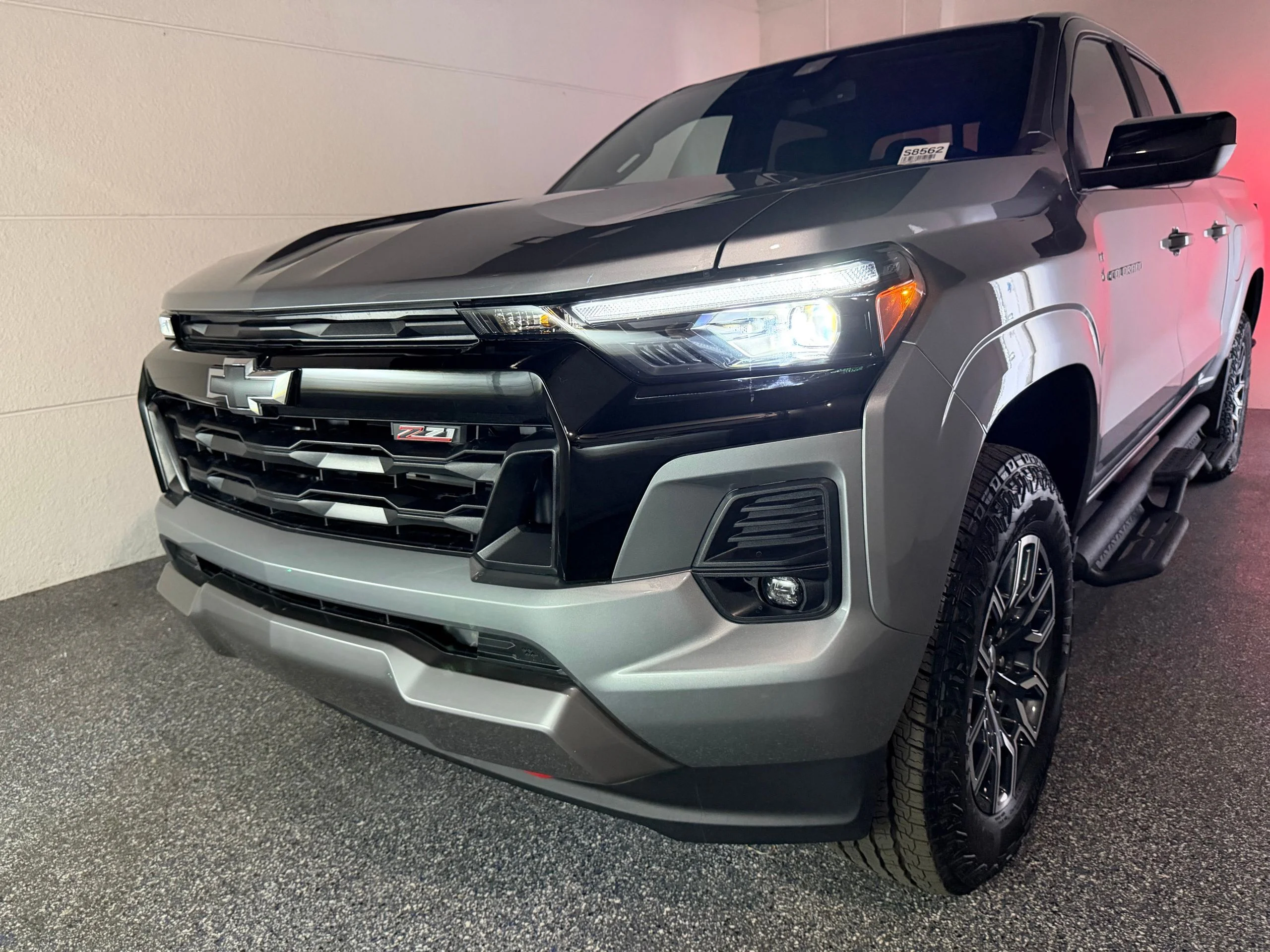 Used 2026 Gray Chevrolet Z71 image 46