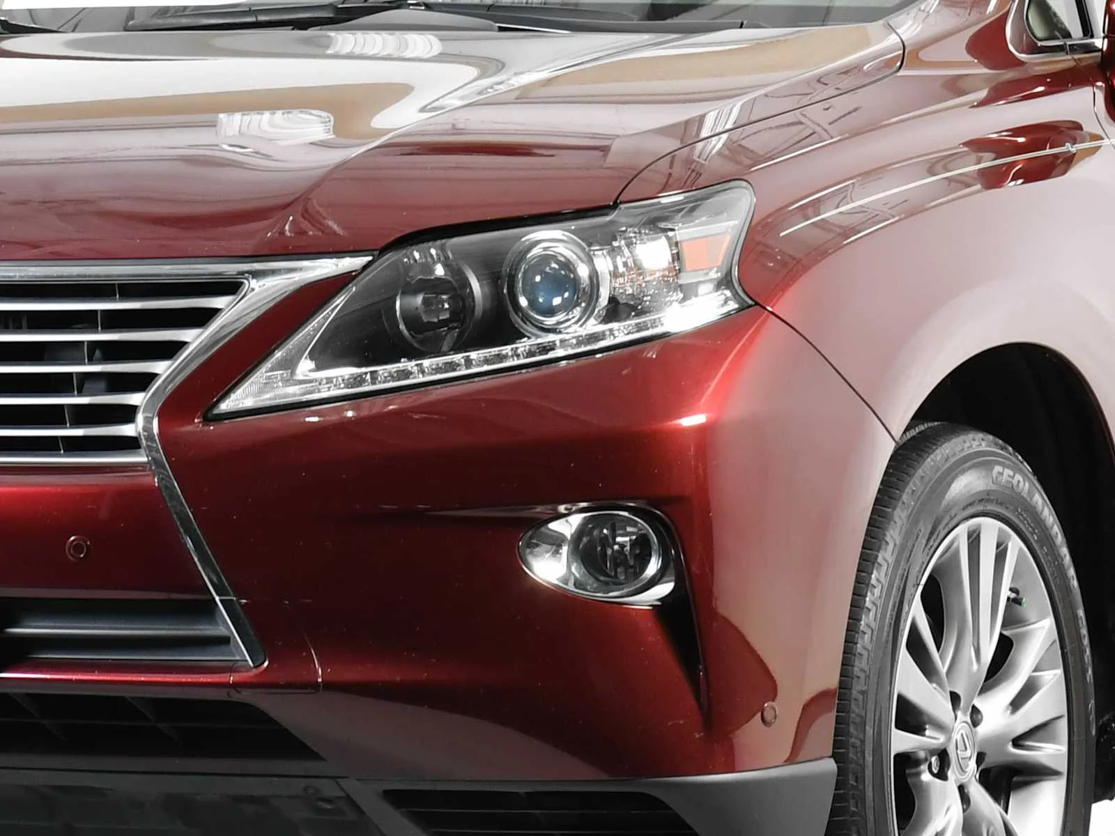 Used 2014 Claret Mica Lexus  image 9