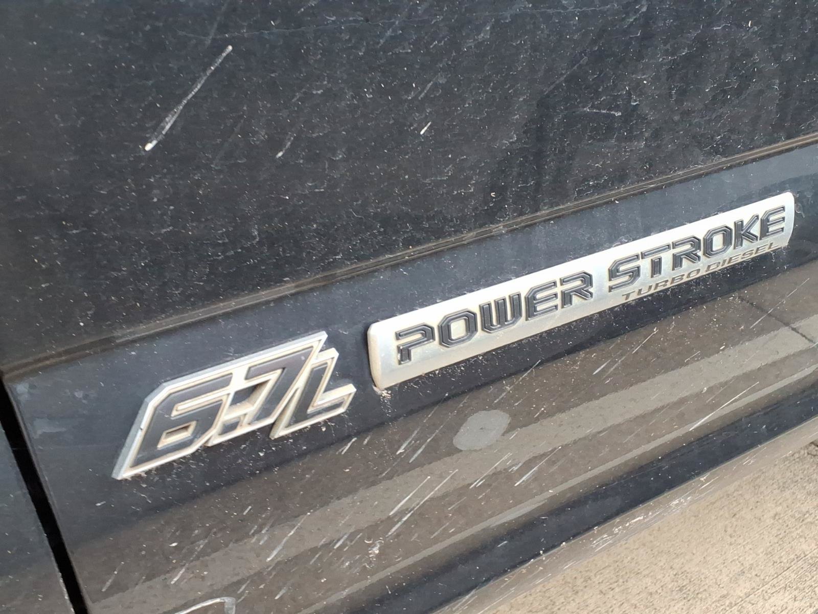 Used 2019 Black Metallic Ford Platinum image 7