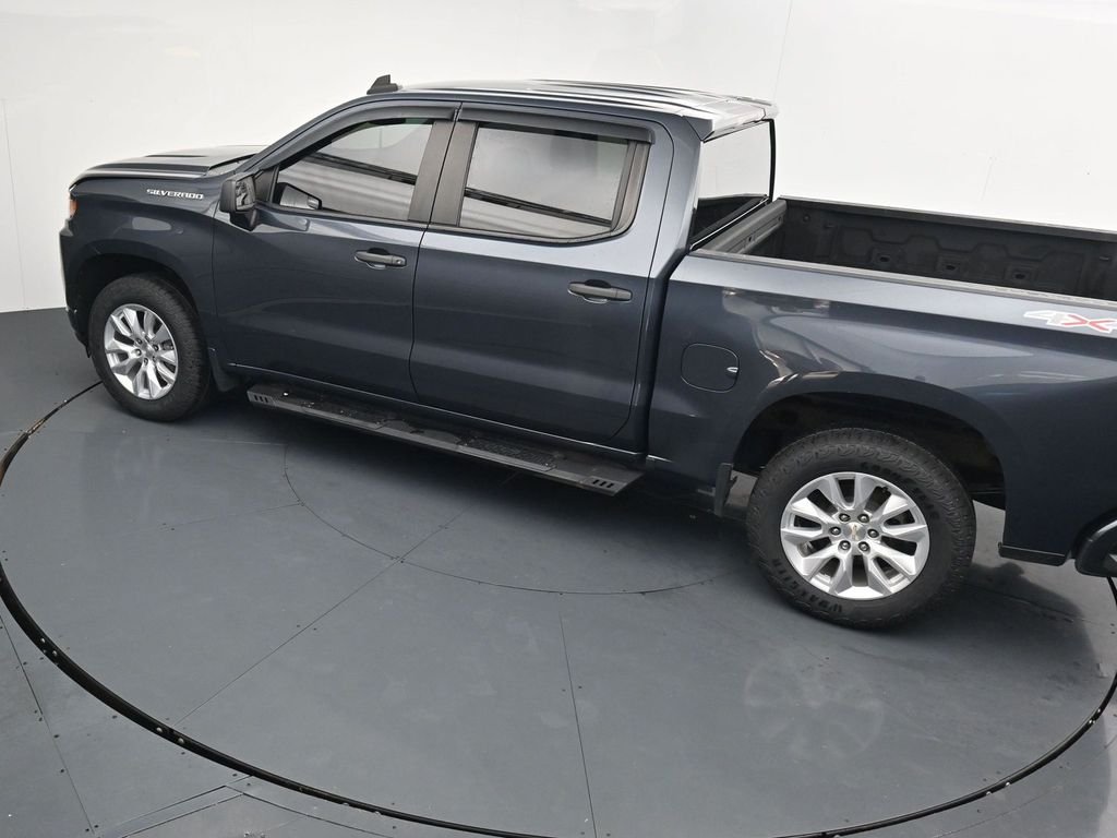 Used 2021 Gray Chevrolet Custom image 25
