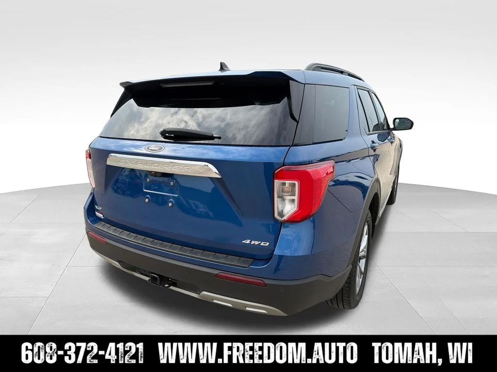 Used 2022 Blue Metallic Ford XLT image 7