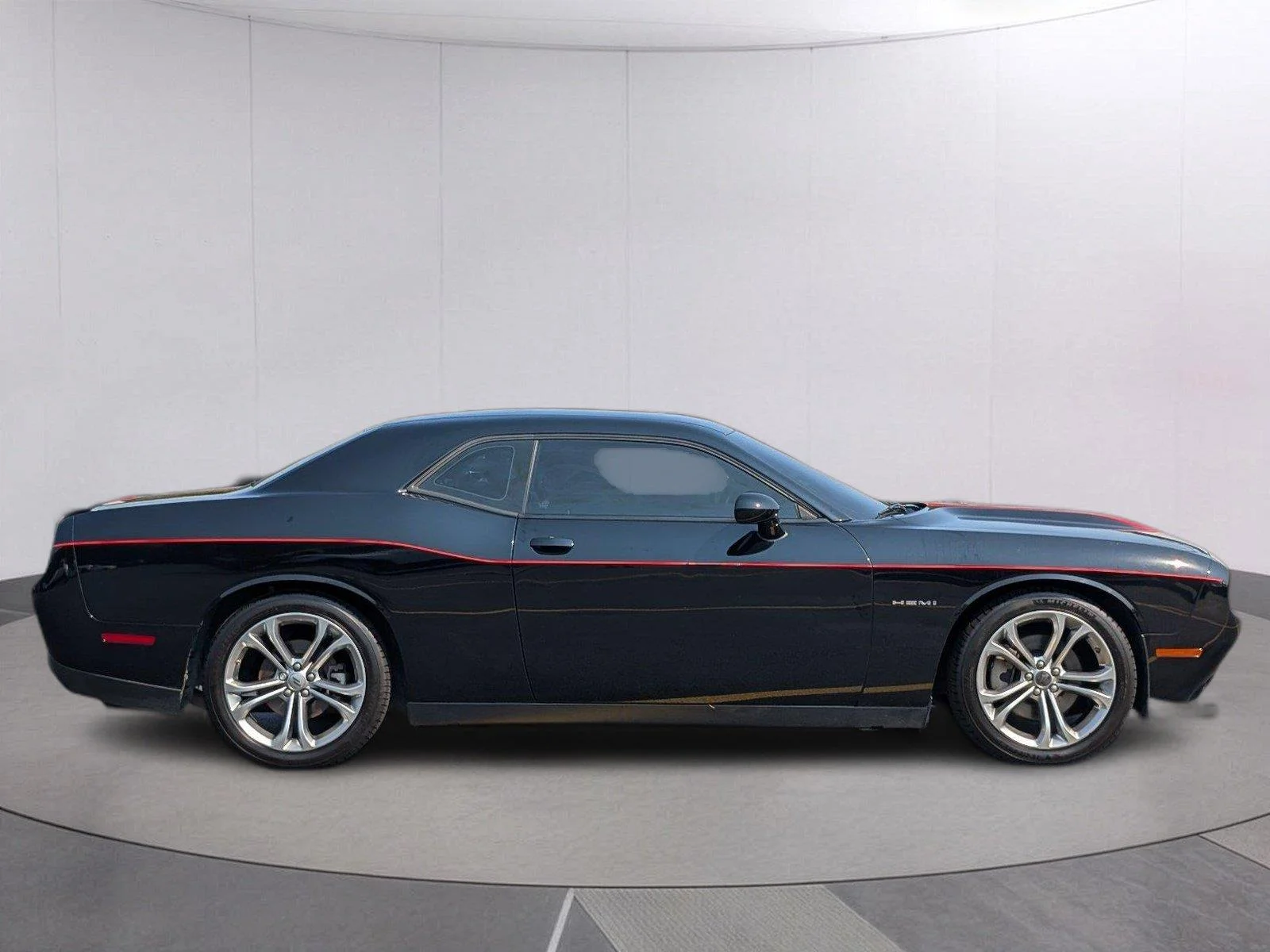 Used 2022 Pitch Black Clearcoat Dodge R/T image 8