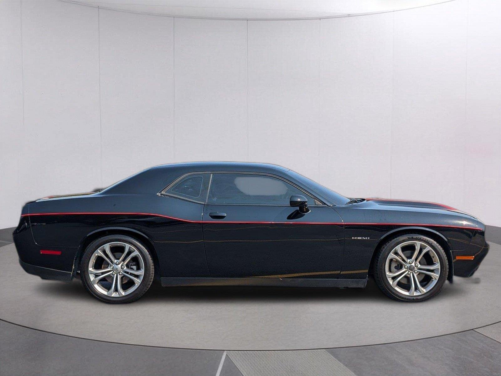 Used 2022 Pitch Black Clearcoat Dodge R/T image 8