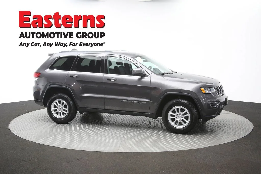 Used 2020 Gray Jeep Laredo E image 45