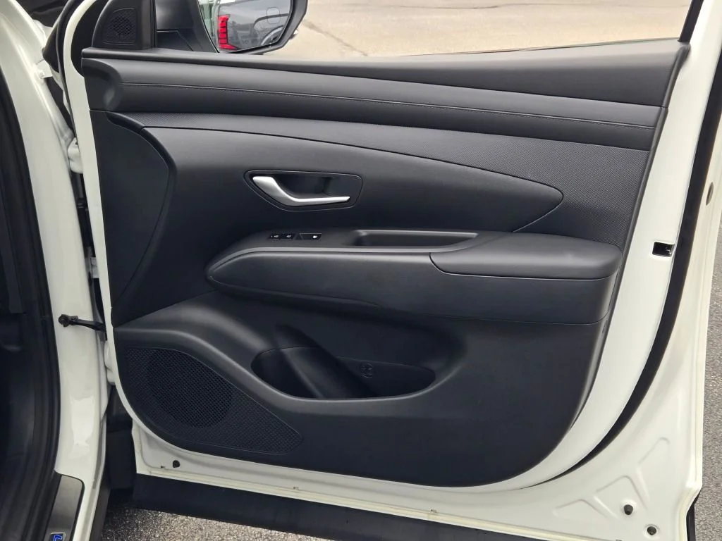 New 2026 White Pearl Hyundai SEL image 5