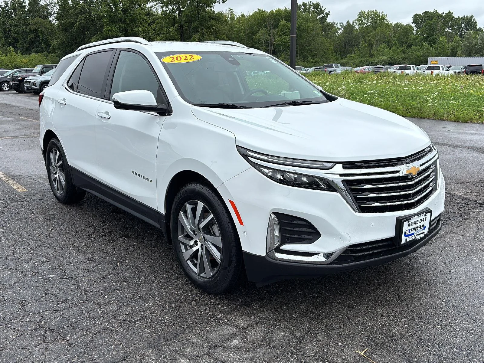 Used 2022 Summit White Chevrolet Premier image 9