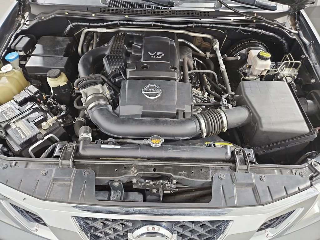 Used 2019 Gray Nissan SL image 23