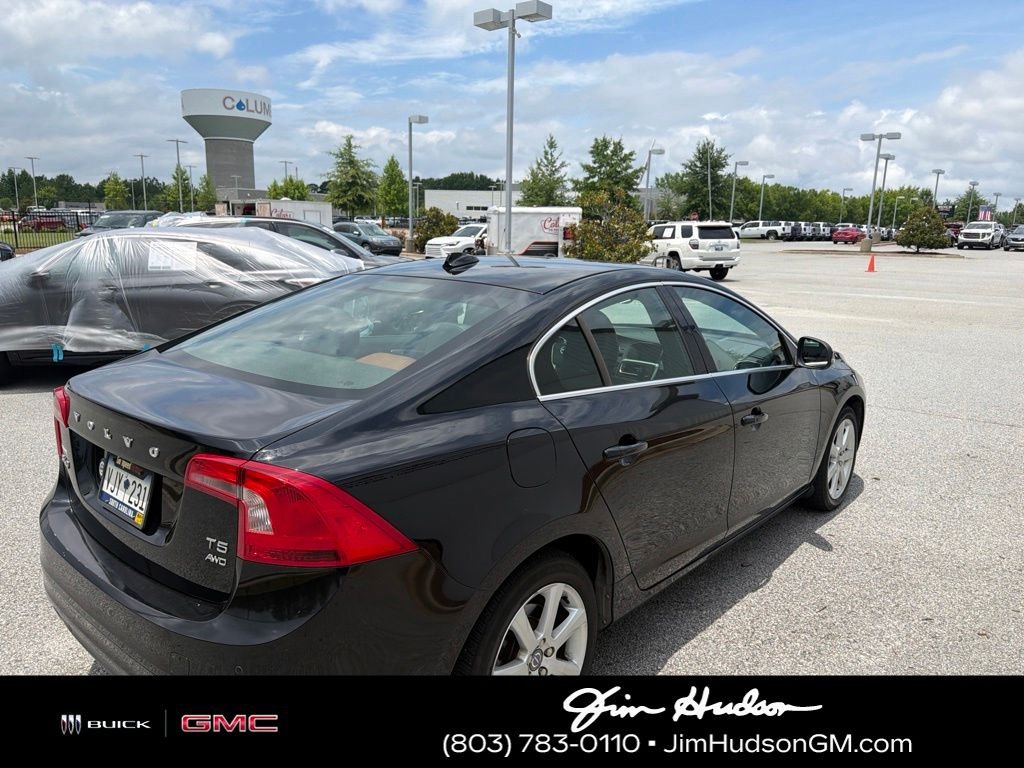 Used 2016  Volvo T5 Premier image 5