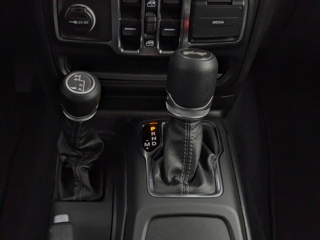 New 2025 Blue Jeep Sahara - - 4x4 - Adaptive Cruise - 12.3inch display - Blind Spot Mon & More! image 21