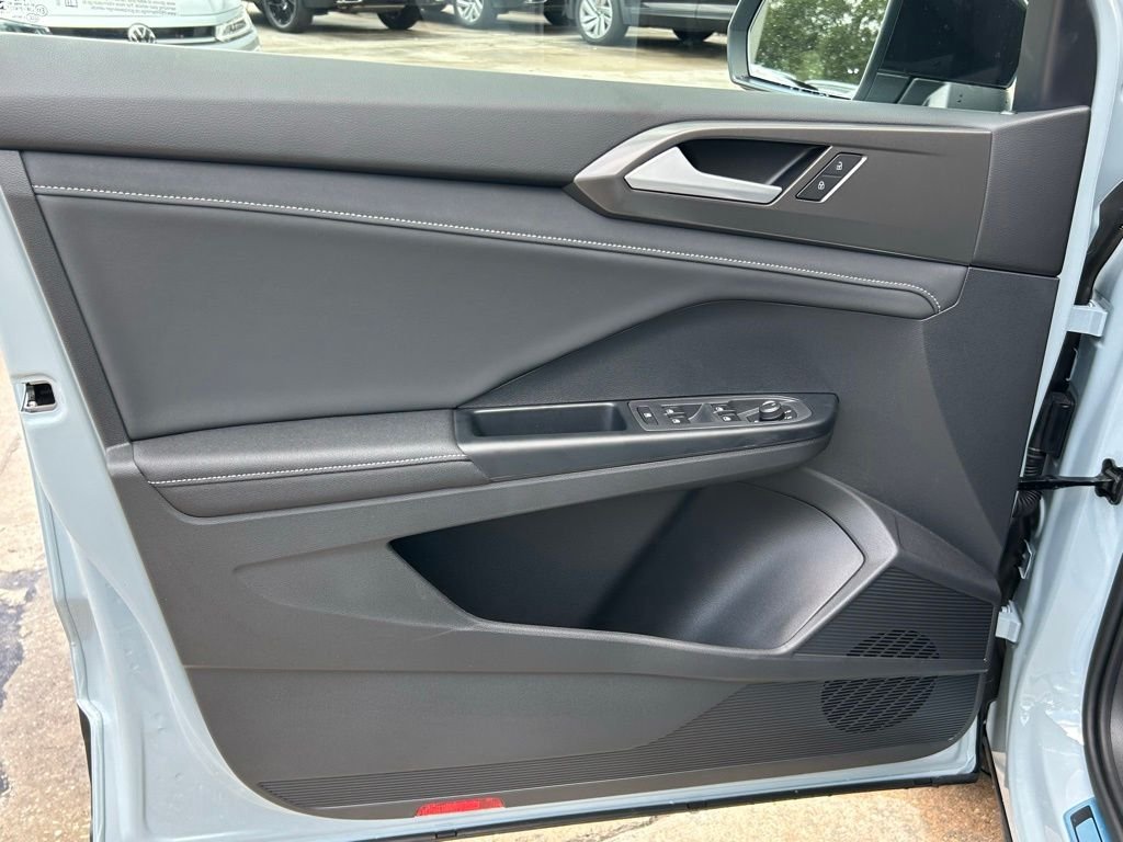 New 2026 Gray Volkswagen 1.5T SE Black image 18
