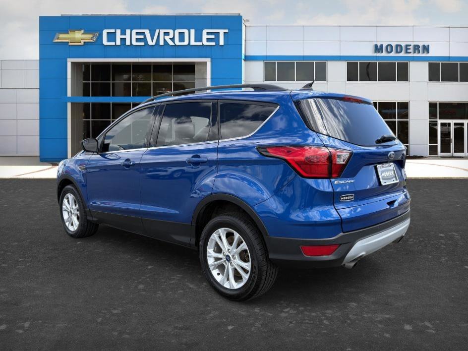 Used 2019 Lightning Blue Metallic Ford SEL image 3