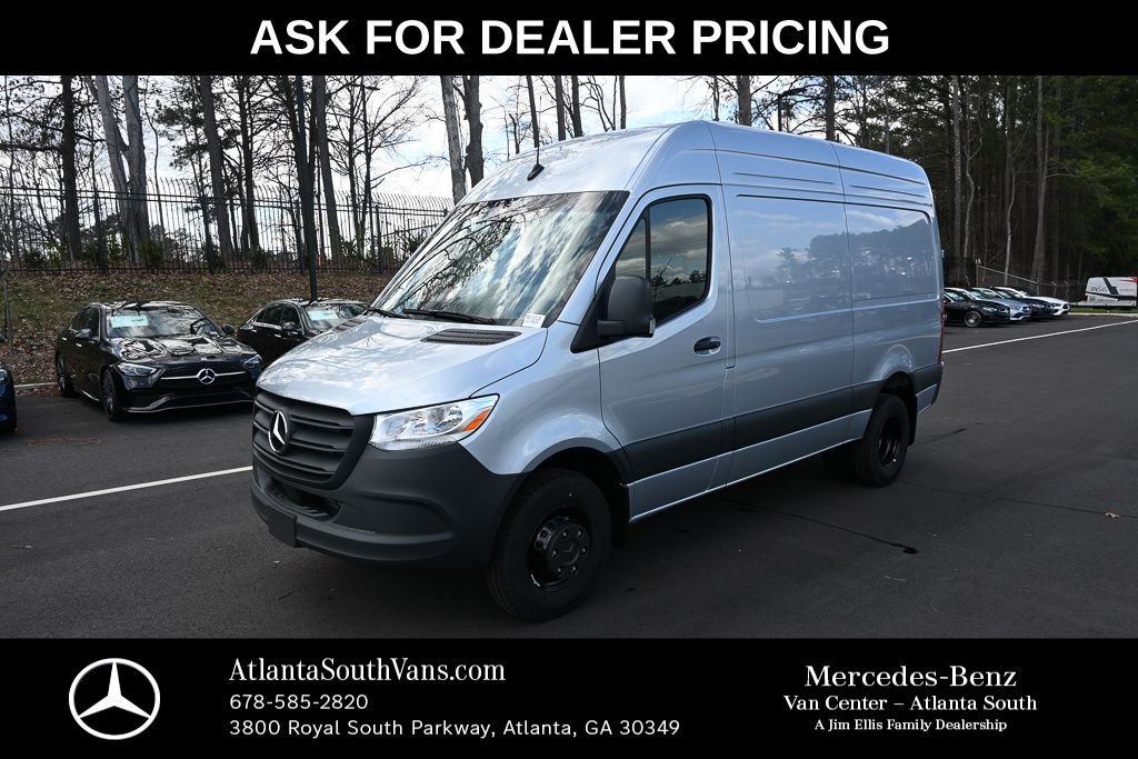 Used 2026 high-tech silver metallic Mercedes-Benz Cargo 144 WB image 1