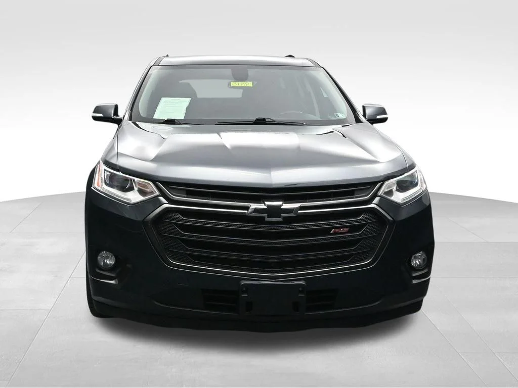 Used 2019 Gray Chevrolet RS image 8