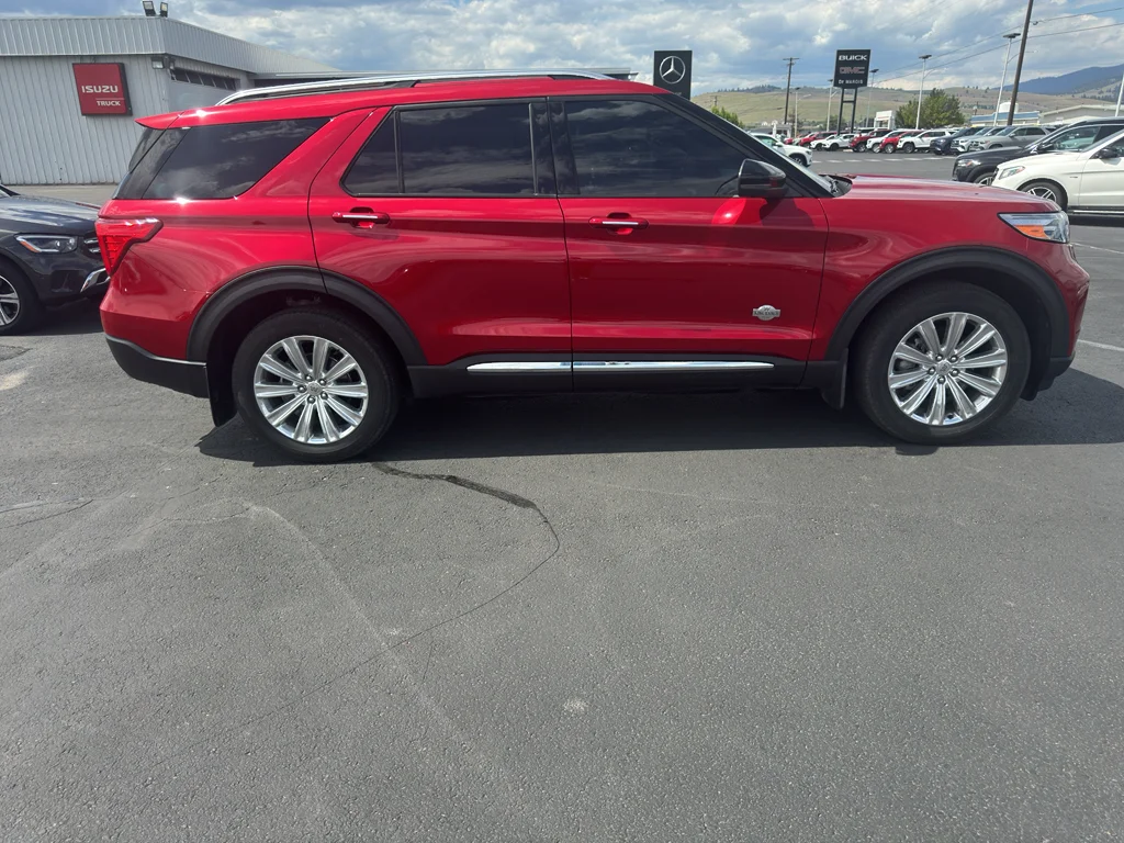 Used 2023 Red Ford King Ranch image 4