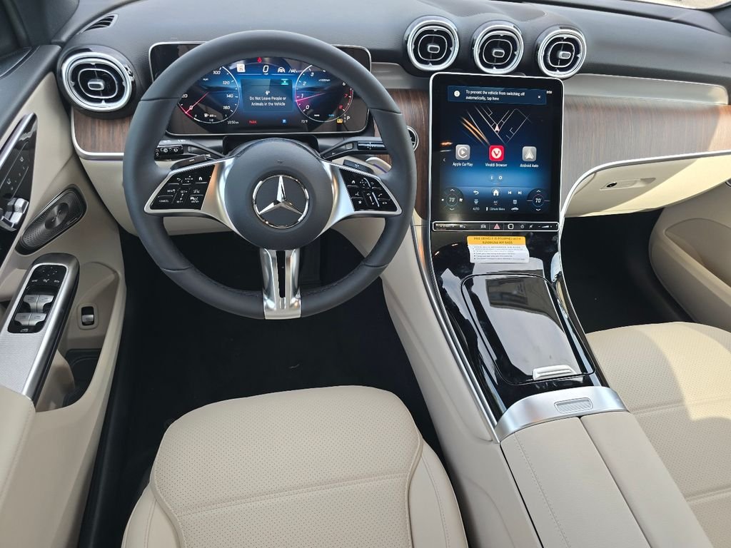 New 2027 Polar White Mercedes-Benz GLC 300 image 32