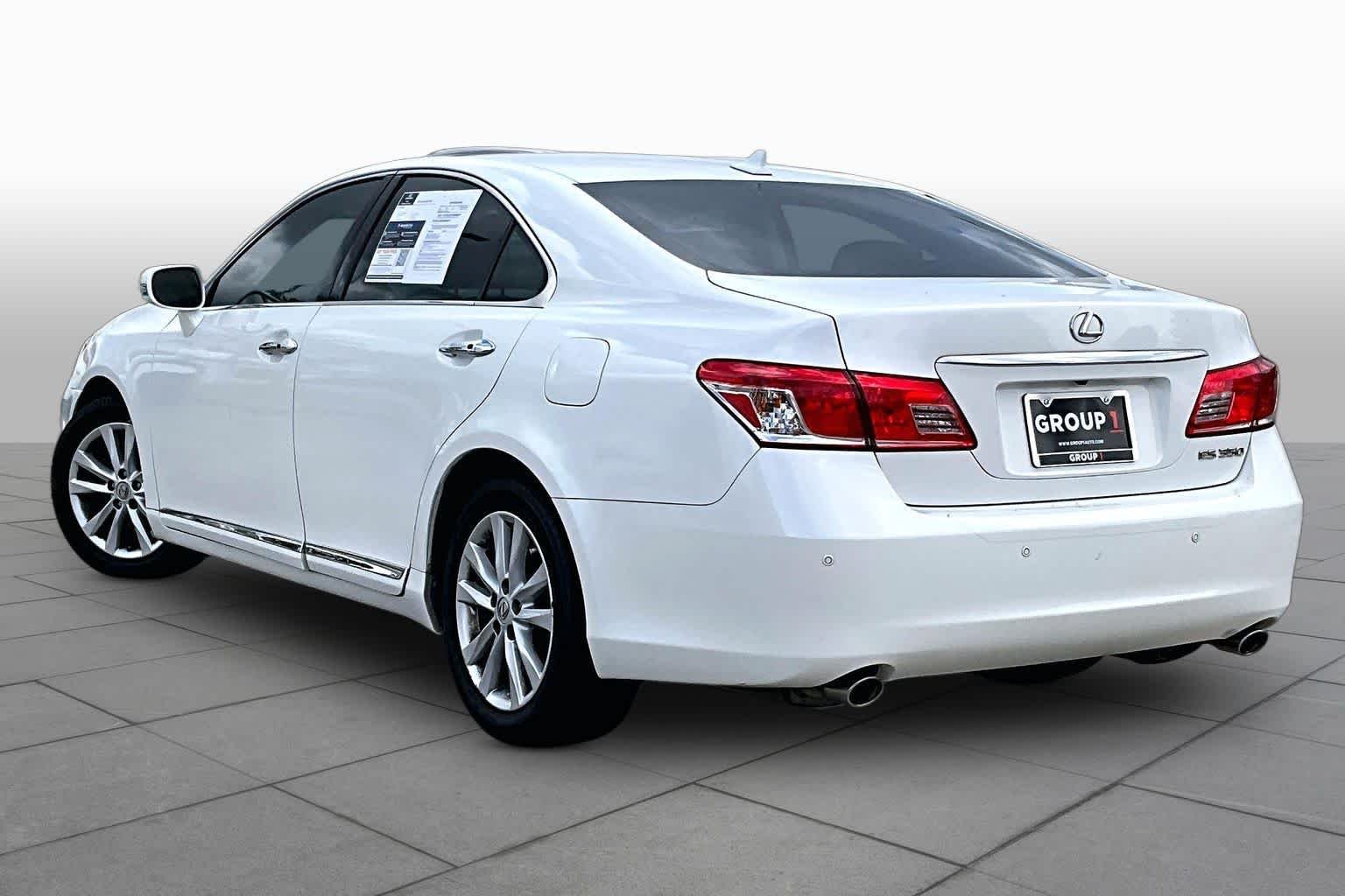 Used 2011 Starfire Pearl Lexus  image 9