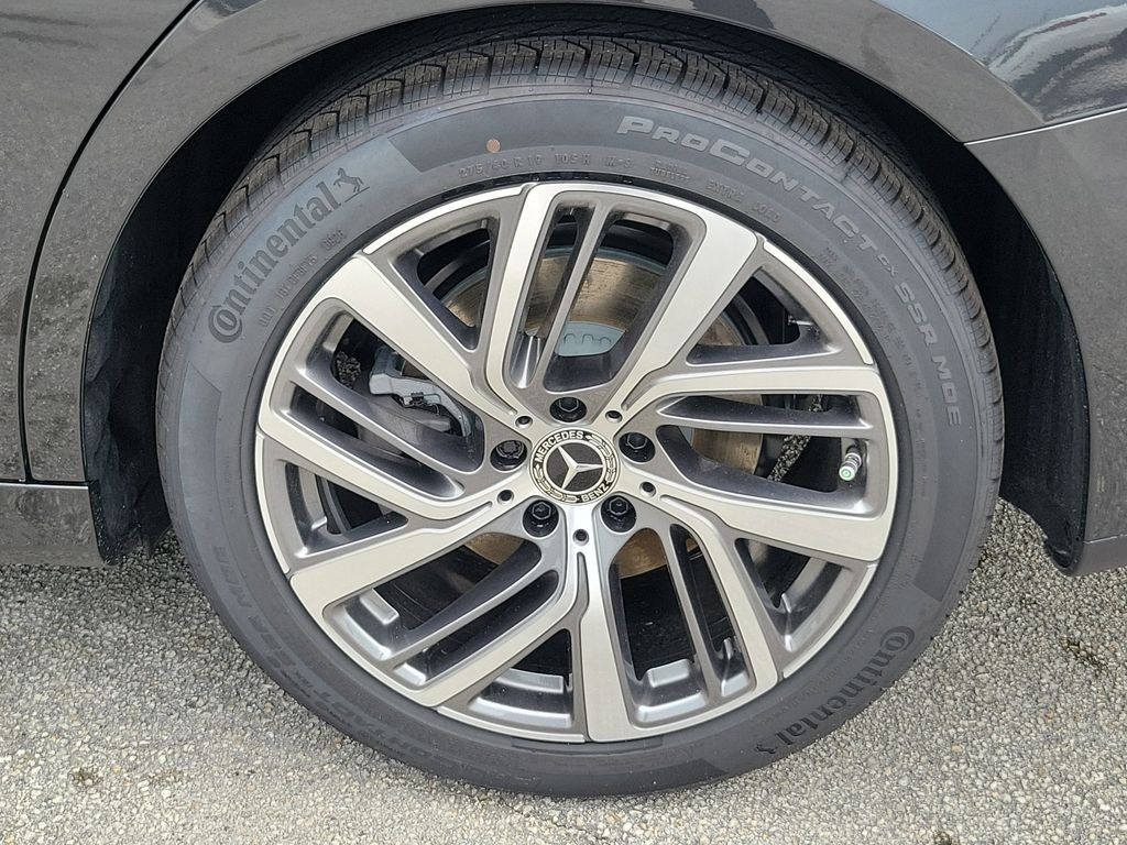New 2026 Graphite Grey Metallic Mercedes-Benz E 350 image 9