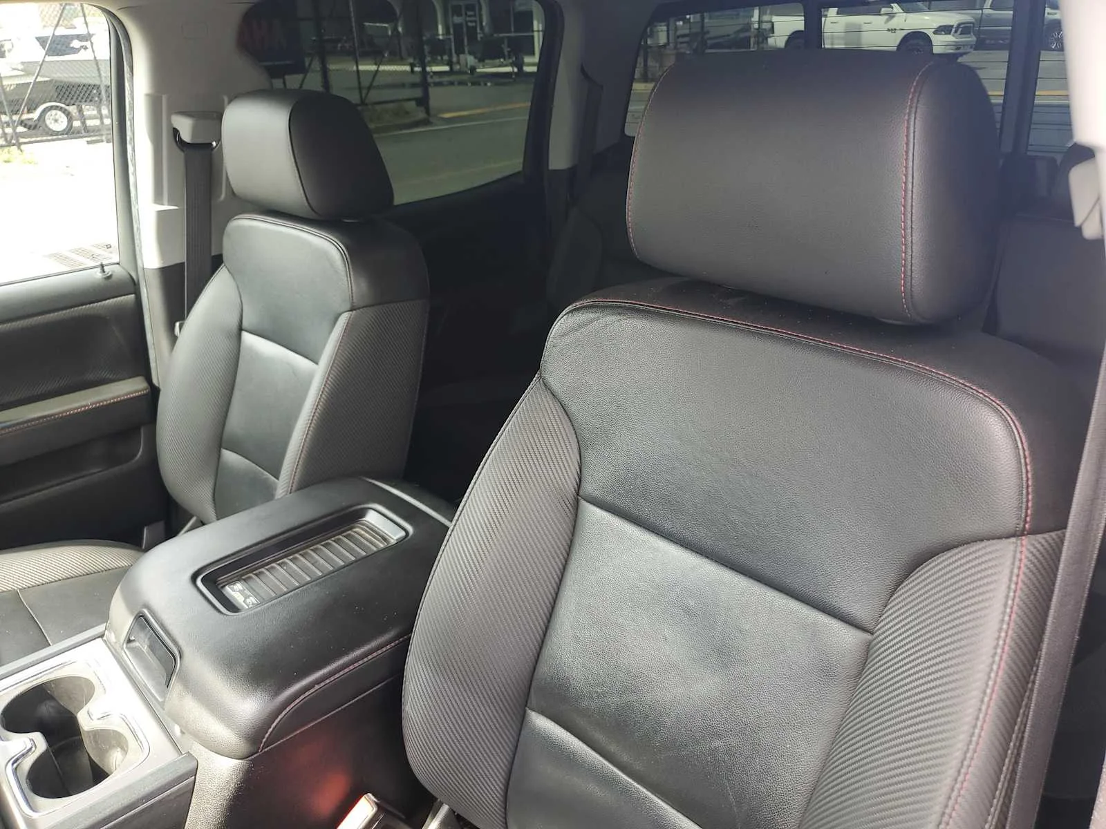 Used 2018 ONYX BLACK GMC SLT image 24