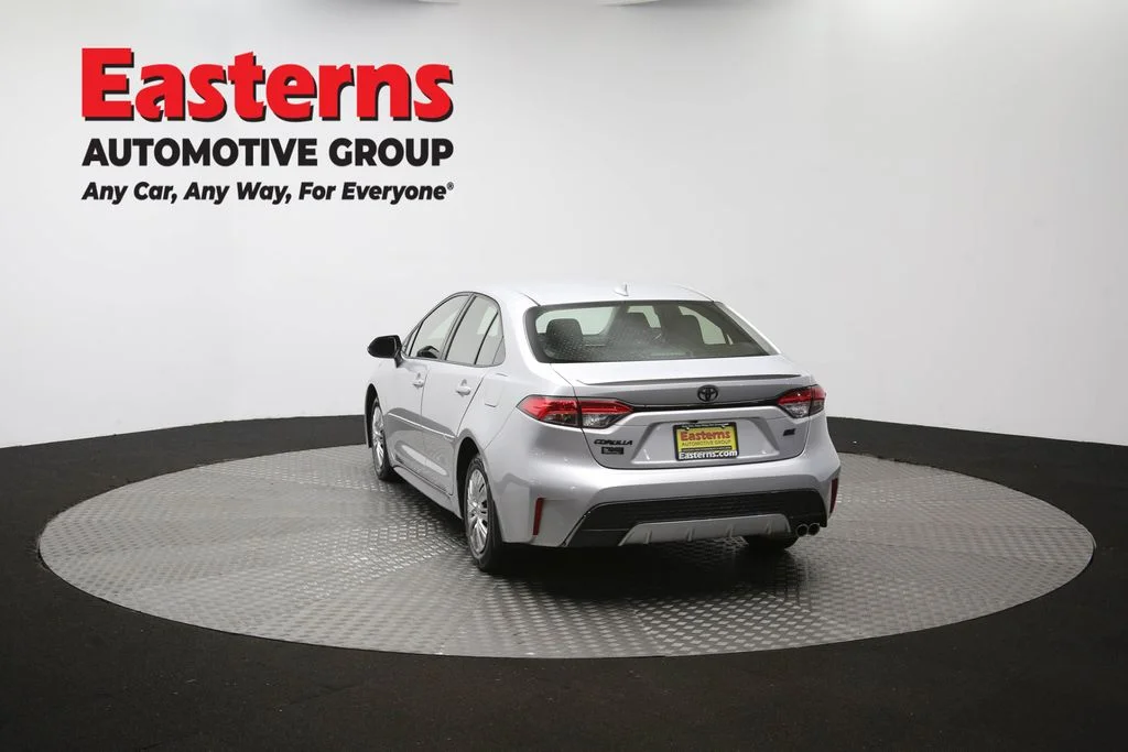 Used 2022 Silver Toyota SE image 63